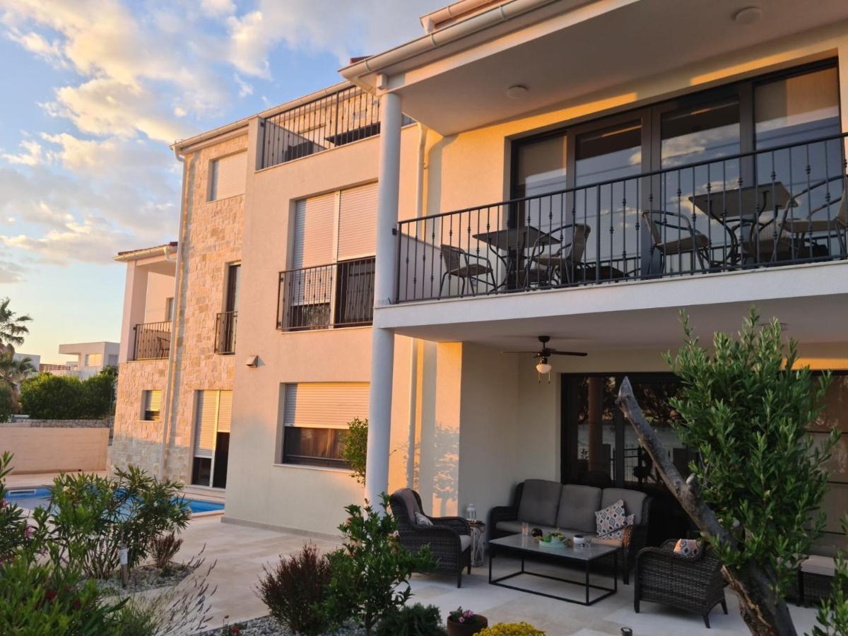 Appartments Akrapovic Vrsi Zewnętrze zdjęcie