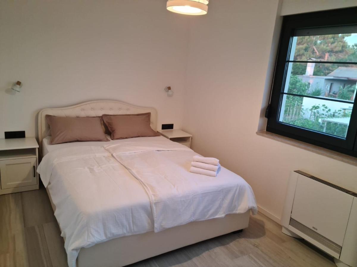 Appartments Akrapovic Vrsi Zewnętrze zdjęcie
