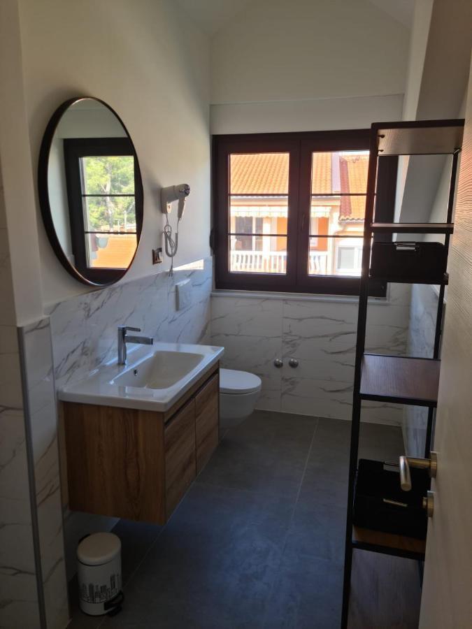 Appartments Akrapovic Vrsi Zewnętrze zdjęcie